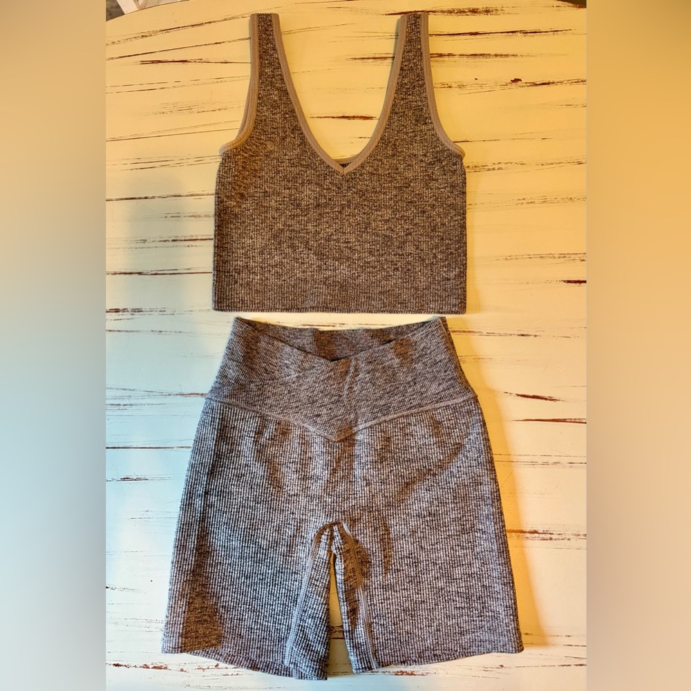 Colsie Gray Ribbed Tank and Shorts Set, Size Small